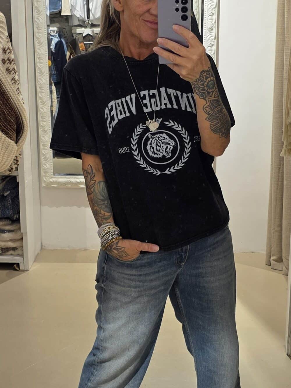 Shirt vintage vibes