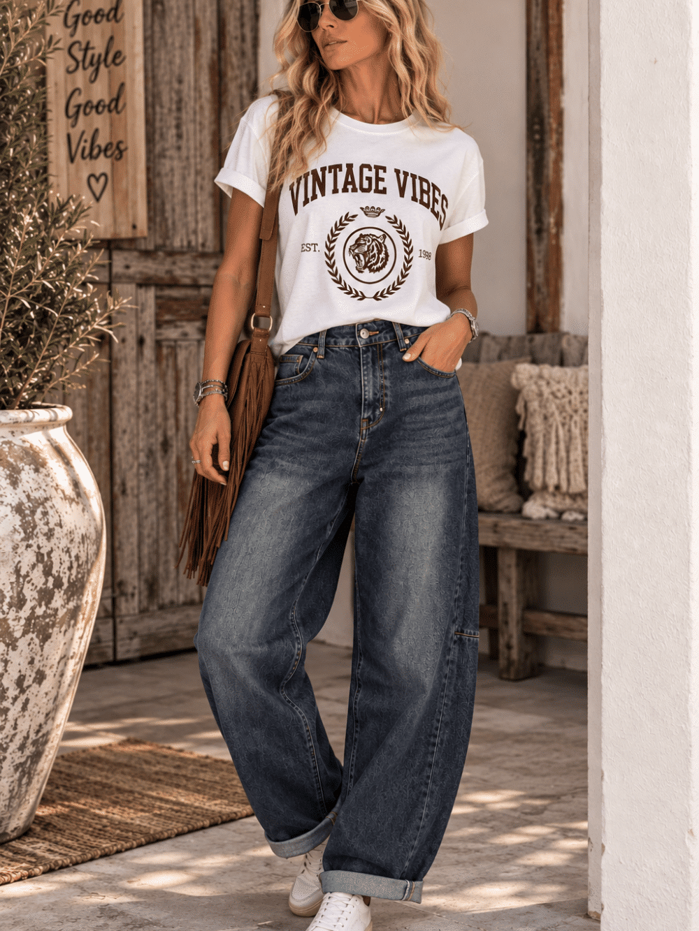 Baggy dark stonewashed jeans